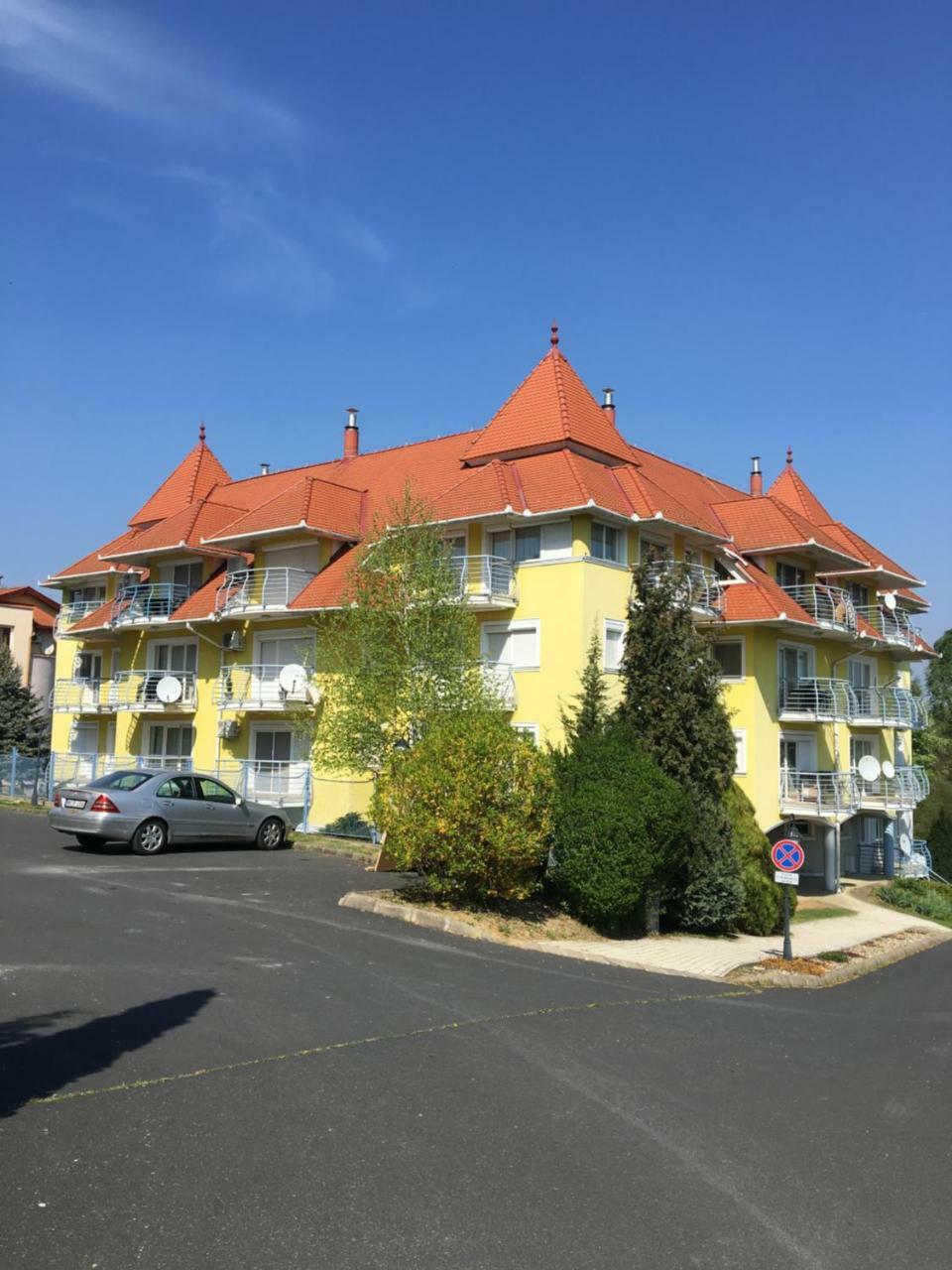 Mavrikiy Apartment Hévíz Esterno foto